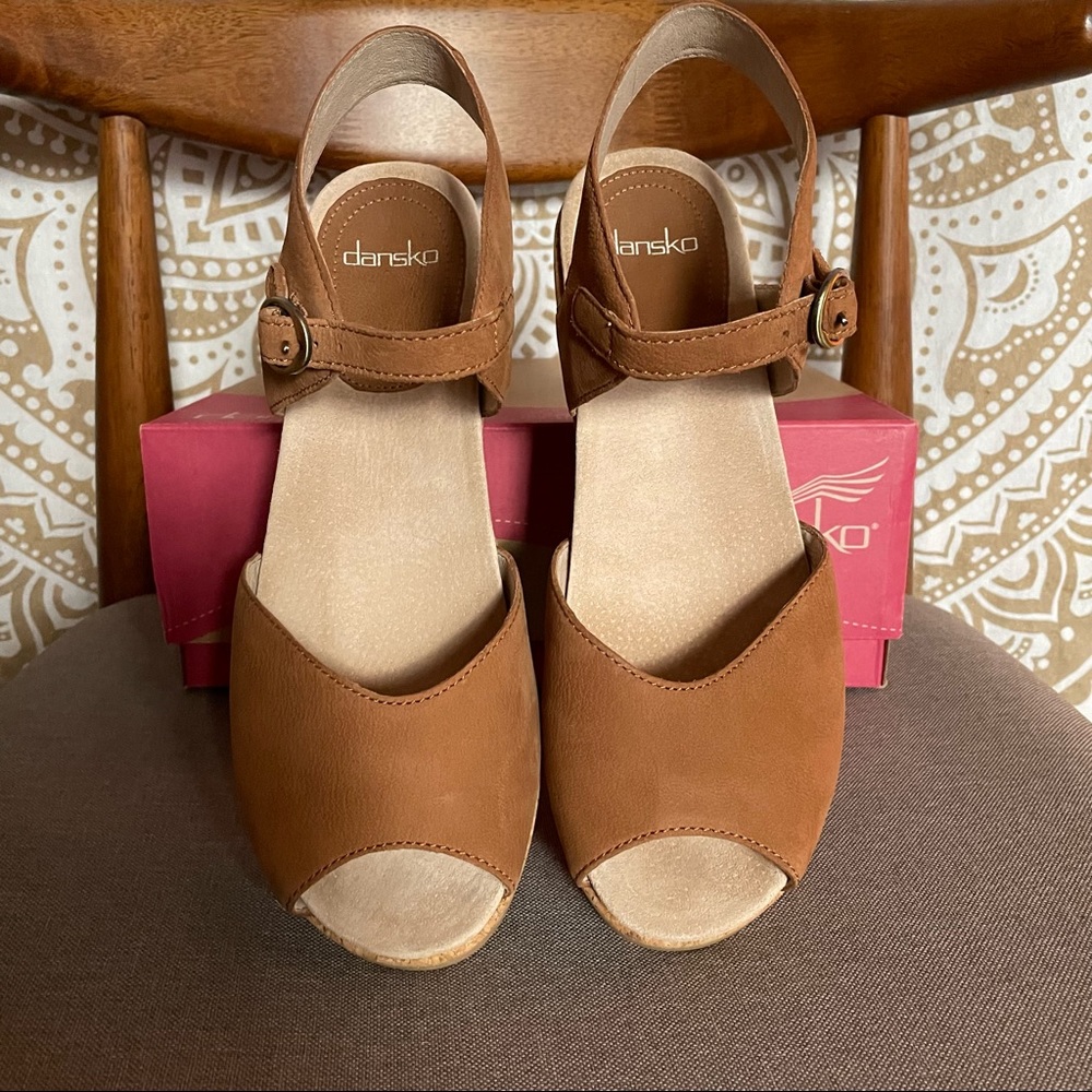 Dansko Wedge Sandal Sz EU 40
